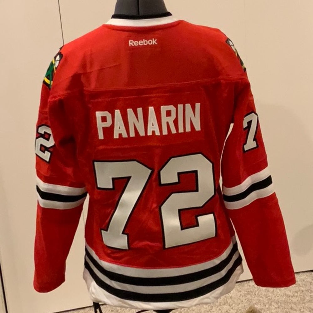Blackhawks Panarin Jersey Women’s Medium